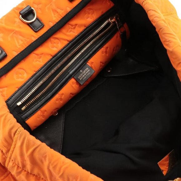 Louis Vuitton Scuba MM Tote in Monogram Neoprene and Leather - Picture 6 of 10